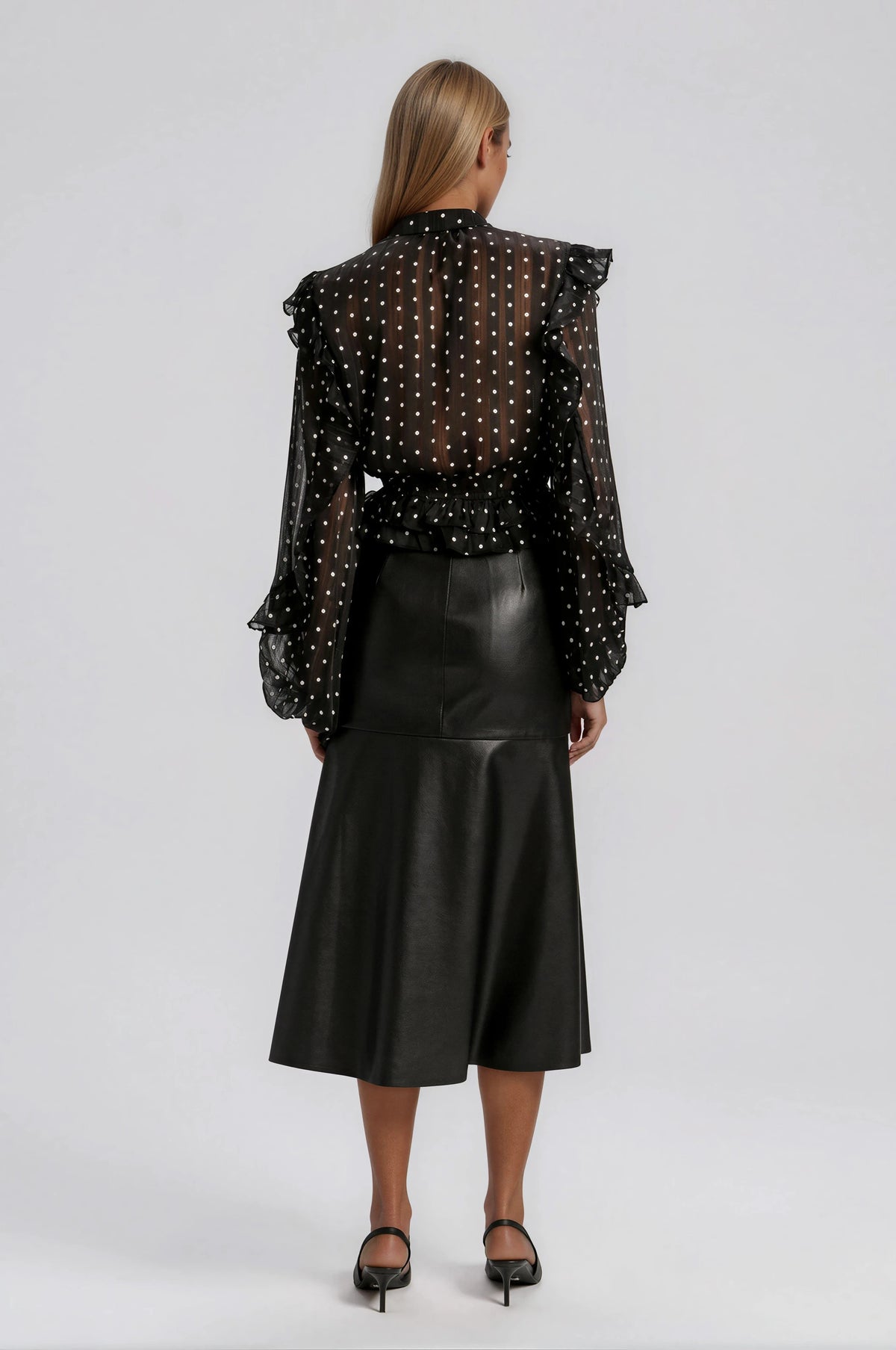 Kindra Vegan Leather Skirt – Black (Final Sale) Kindra Vegan Leather Skirt – Black (Final Sale)