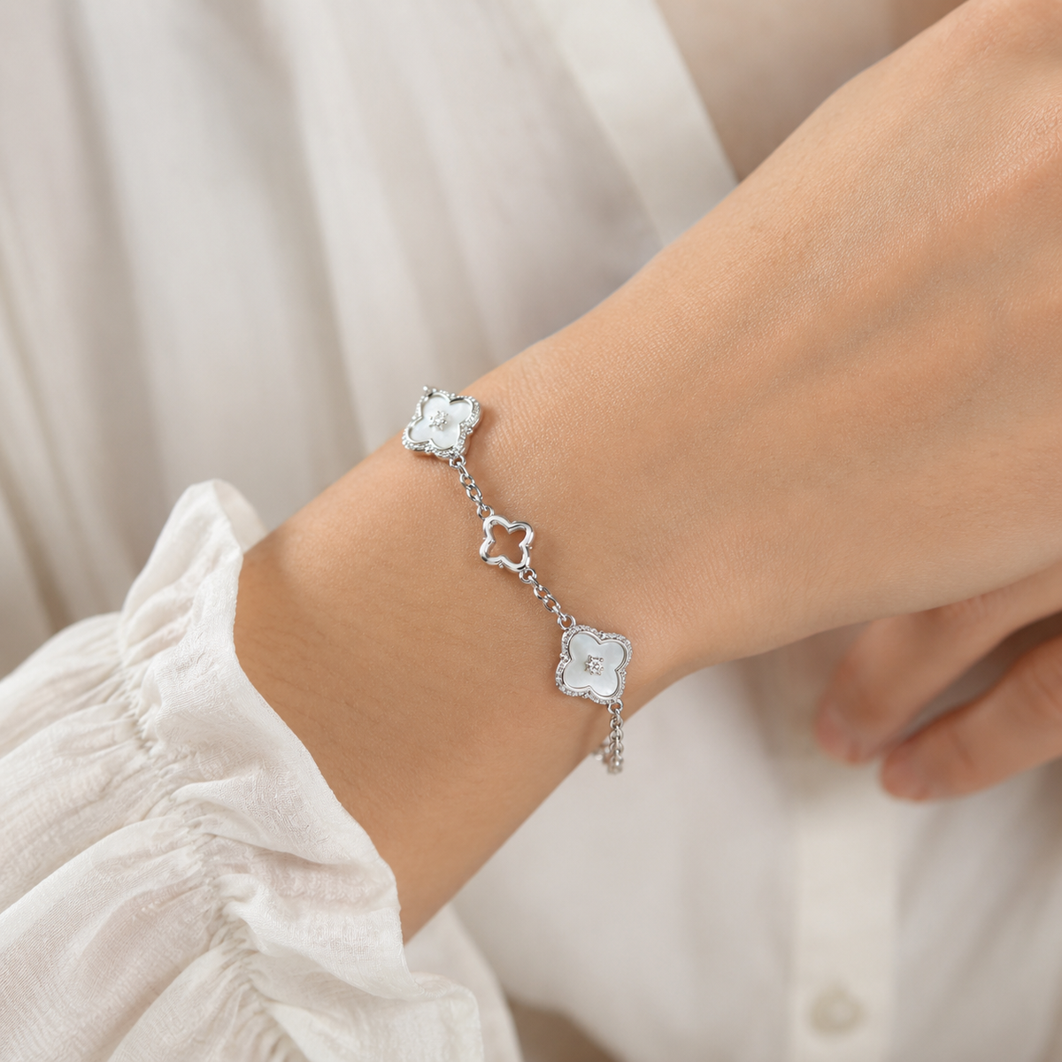 Belle Étoile Avalon Mother of Pearl Bracelet Belle Étoile Avalon Mother of Pearl Bracelet