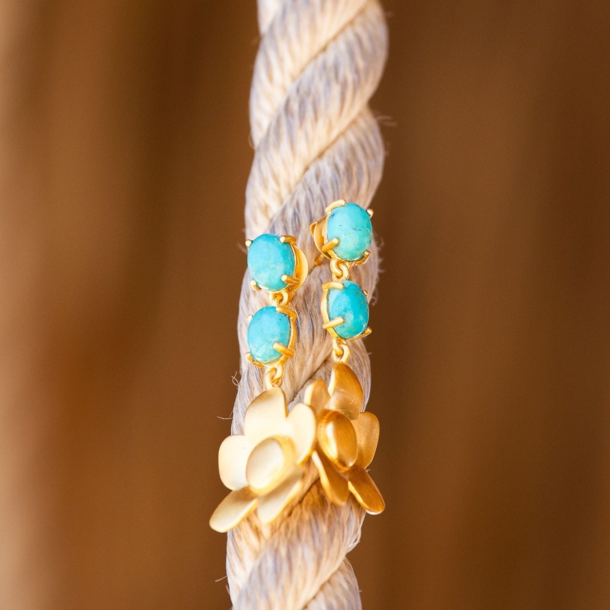 Beachside Bloom Drop Earrings - Turquoise Beachside Bloom Drop Earrings - Turquoise