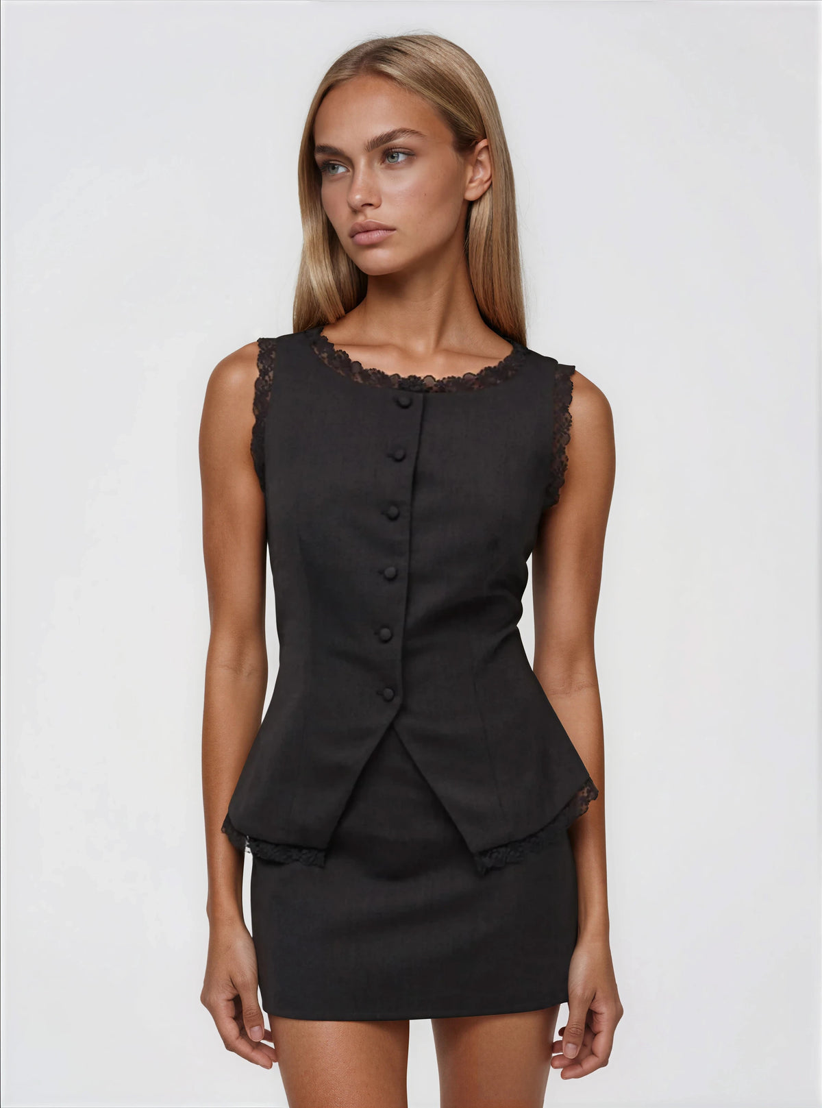 Shawna Mini Skirt – Black
